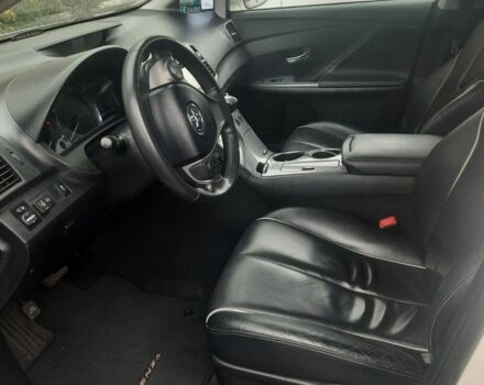 Белый Тойота Венза, объемом двигателя 2.7 л и пробегом 192 тыс. км за 16800 $, фото 5 на Automoto.ua