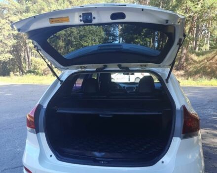 Белый Тойота Венза, объемом двигателя 2.7 л и пробегом 192 тыс. км за 16800 $, фото 3 на Automoto.ua