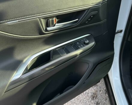 Белый Тойота Венза, объемом двигателя 2.5 л и пробегом 80 тыс. км за 31500 $, фото 10 на Automoto.ua