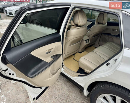 Білий Тойота Венза, об'ємом двигуна 3.46 л та пробігом 199 тис. км за 13500 $, фото 15 на Automoto.ua