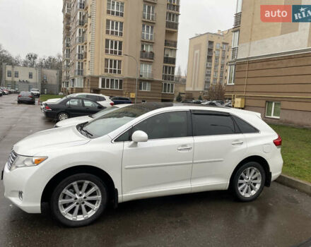 Белый Тойота Венза, объемом двигателя 2.7 л и пробегом 165 тыс. км за 12500 $, фото 3 на Automoto.ua