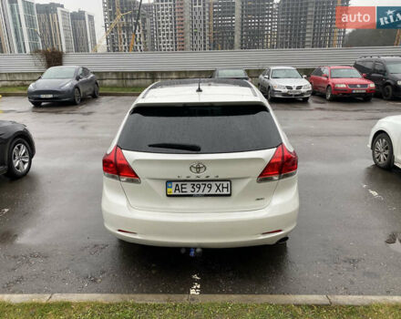 Белый Тойота Венза, объемом двигателя 2.7 л и пробегом 165 тыс. км за 12500 $, фото 5 на Automoto.ua