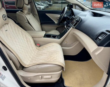 Білий Тойота Венза, об'ємом двигуна 3.46 л та пробігом 199 тис. км за 13500 $, фото 35 на Automoto.ua