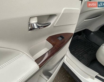 Белый Тойота Венза, объемом двигателя 2.7 л и пробегом 165 тыс. км за 12500 $, фото 15 на Automoto.ua