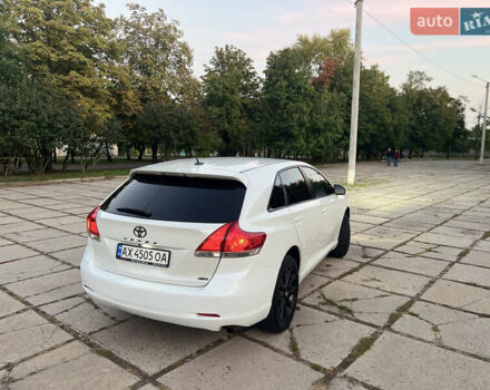 Белый Тойота Венза, объемом двигателя 2.7 л и пробегом 172 тыс. км за 12500 $, фото 12 на Automoto.ua