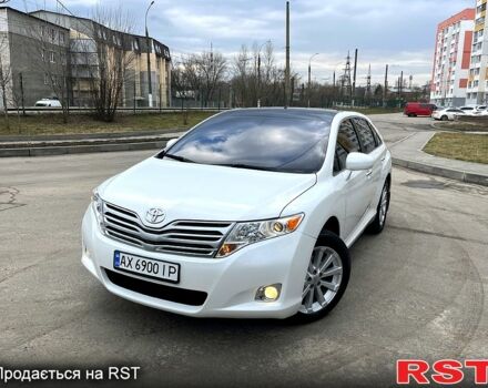 Белый Тойота Венза, объемом двигателя 2.7 л и пробегом 230 тыс. км за 12700 $, фото 1 на Automoto.ua