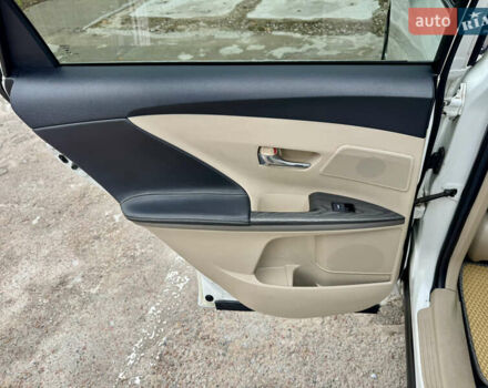 Білий Тойота Венза, об'ємом двигуна 3.46 л та пробігом 199 тис. км за 13500 $, фото 20 на Automoto.ua