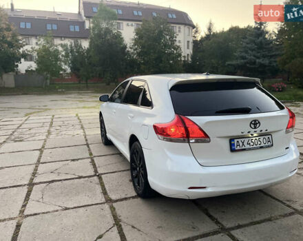 Белый Тойота Венза, объемом двигателя 2.7 л и пробегом 172 тыс. км за 12500 $, фото 6 на Automoto.ua
