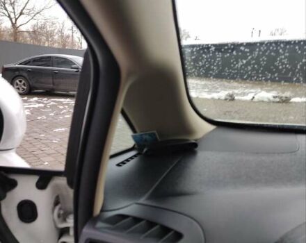 Белый Тойота Венза, объемом двигателя 2.67 л и пробегом 160 тыс. км за 13950 $, фото 31 на Automoto.ua