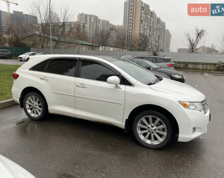Белый Тойота Венза, объемом двигателя 2.7 л и пробегом 165 тыс. км за 12500 $, фото 10 на Automoto.ua