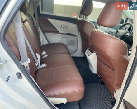 Белый Тойота Венза, объемом двигателя 2.7 л и пробегом 260 тыс. км за 11700 $, фото 17 на Automoto.ua