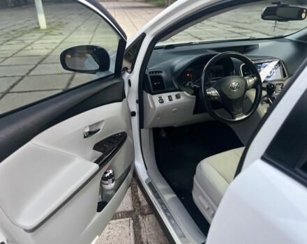 Белый Тойота Венза, объемом двигателя 2.7 л и пробегом 172 тыс. км за 12500 $, фото 11 на Automoto.ua