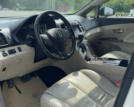 Белый Тойота Венза, объемом двигателя 2.67 л и пробегом 205 тыс. км за 14500 $, фото 9 на Automoto.ua