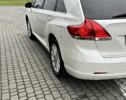 Белый Тойота Венза, объемом двигателя 2.69 л и пробегом 180 тыс. км за 14700 $, фото 2 на Automoto.ua