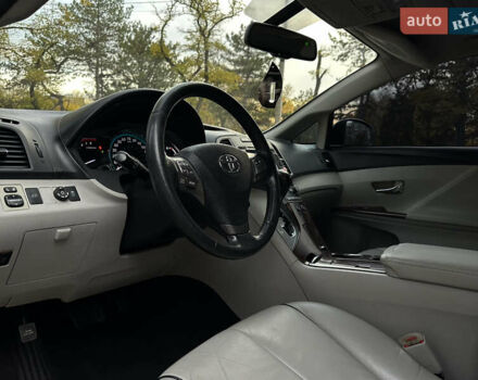 Белый Тойота Венза, объемом двигателя 2.7 л и пробегом 145 тыс. км за 13499 $, фото 15 на Automoto.ua