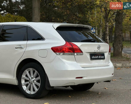 Белый Тойота Венза, объемом двигателя 2.7 л и пробегом 145 тыс. км за 13499 $, фото 5 на Automoto.ua