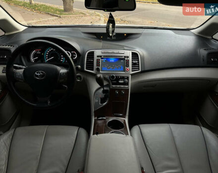 Белый Тойота Венза, объемом двигателя 2.7 л и пробегом 145 тыс. км за 13499 $, фото 20 на Automoto.ua