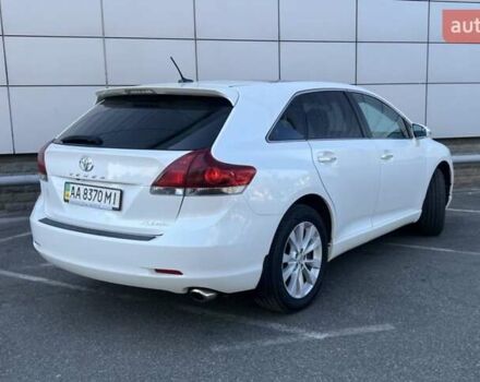 Белый Тойота Венза, объемом двигателя 2.7 л и пробегом 215 тыс. км за 13700 $, фото 1 на Automoto.ua