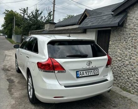 Белый Тойота Венза, объемом двигателя 2.7 л и пробегом 190 тыс. км за 12800 $, фото 1 на Automoto.ua