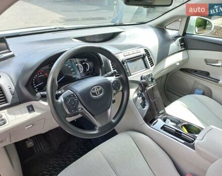 Белый Тойота Венза, объемом двигателя 3.5 л и пробегом 131 тыс. км за 15200 $, фото 10 на Automoto.ua