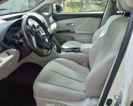Белый Тойота Венза, объемом двигателя 3.5 л и пробегом 131 тыс. км за 15200 $, фото 9 на Automoto.ua