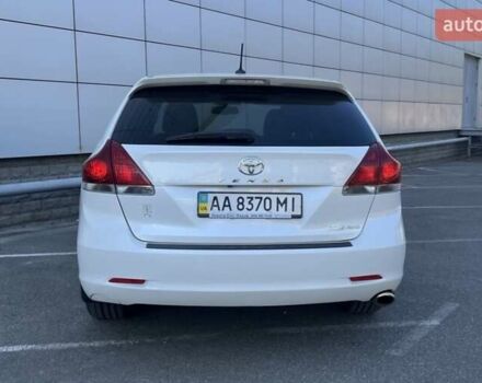 Белый Тойота Венза, объемом двигателя 2.7 л и пробегом 215 тыс. км за 13700 $, фото 3 на Automoto.ua