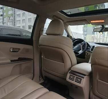 Білий Тойота Венза, об'ємом двигуна 2.7 л та пробігом 150 тис. км за 11000 $, фото 8 на Automoto.ua