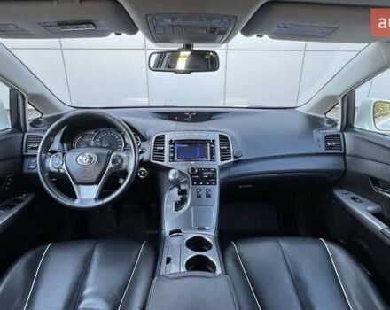 Белый Тойота Венза, объемом двигателя 2.7 л и пробегом 215 тыс. км за 13700 $, фото 11 на Automoto.ua