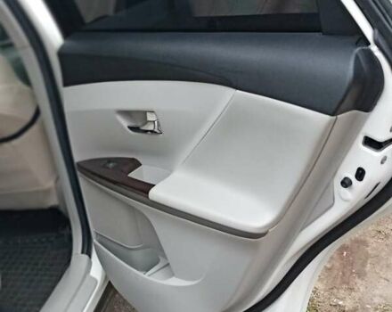 Білий Тойота Венза, об'ємом двигуна 2.67 л та пробігом 130 тис. км за 12200 $, фото 4 на Automoto.ua