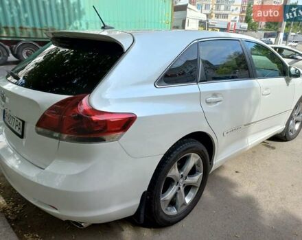 Белый Тойота Венза, объемом двигателя 3.5 л и пробегом 131 тыс. км за 15200 $, фото 2 на Automoto.ua