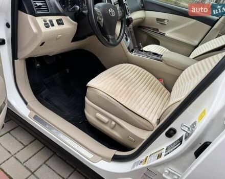 Белый Тойота Венза, объемом двигателя 2.67 л и пробегом 103 тыс. км за 16500 $, фото 6 на Automoto.ua