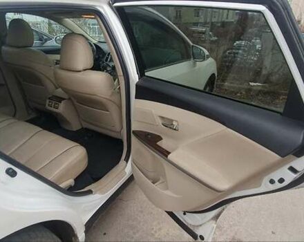 Білий Тойота Венза, об'ємом двигуна 2.7 л та пробігом 150 тис. км за 11000 $, фото 4 на Automoto.ua