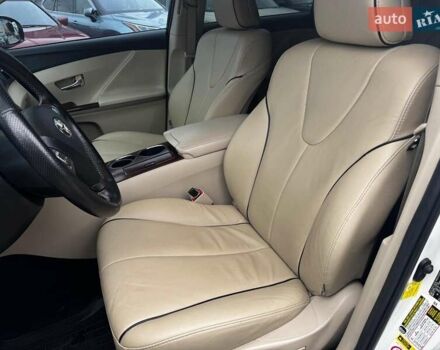 Білий Тойота Венза, об'ємом двигуна 2.7 л та пробігом 164 тис. км за 15690 $, фото 13 на Automoto.ua