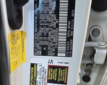 Белый Тойота Венза, объемом двигателя 3.5 л и пробегом 169 тыс. км за 17000 $, фото 5 на Automoto.ua