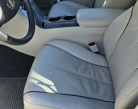 Белый Тойота Венза, объемом двигателя 3.5 л и пробегом 169 тыс. км за 17000 $, фото 19 на Automoto.ua