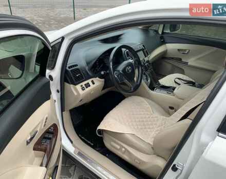 Белый Тойота Венза, объемом двигателя 2.7 л и пробегом 143 тыс. км за 17299 $, фото 5 на Automoto.ua