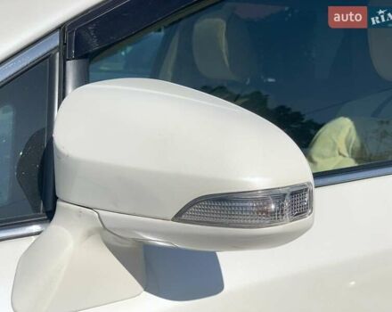 Белый Тойота Венза, объемом двигателя 2.7 л и пробегом 201 тыс. км за 14890 $, фото 8 на Automoto.ua