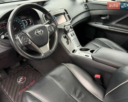 Белый Тойота Венза, объемом двигателя 2.67 л и пробегом 118 тыс. км за 17700 $, фото 14 на Automoto.ua