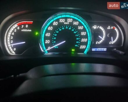 Білий Тойота Венза, об'ємом двигуна 2.67 л та пробігом 178 тис. км за 16500 $, фото 10 на Automoto.ua