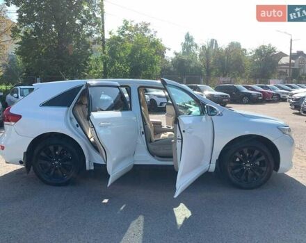 Белый Тойота Венза, объемом двигателя 2.7 л и пробегом 201 тыс. км за 14890 $, фото 14 на Automoto.ua