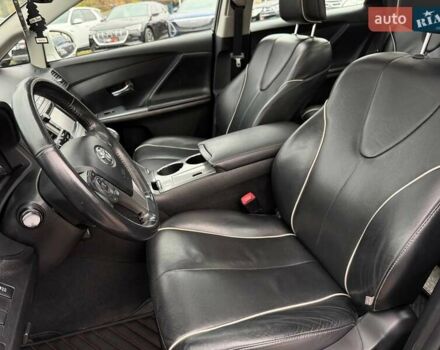 Белый Тойота Венза, объемом двигателя 2.67 л и пробегом 118 тыс. км за 17700 $, фото 12 на Automoto.ua