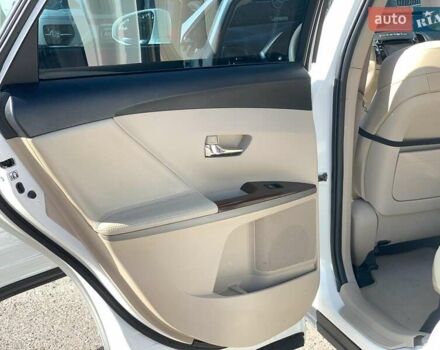 Белый Тойота Венза, объемом двигателя 2.7 л и пробегом 201 тыс. км за 14890 $, фото 17 на Automoto.ua