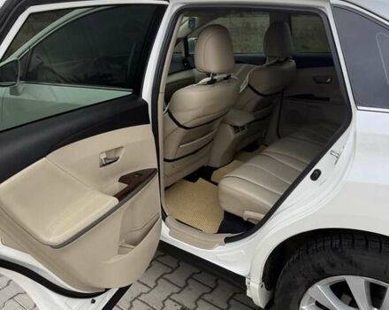 Белый Тойота Венза, объемом двигателя 2.67 л и пробегом 237 тыс. км за 18000 $, фото 10 на Automoto.ua