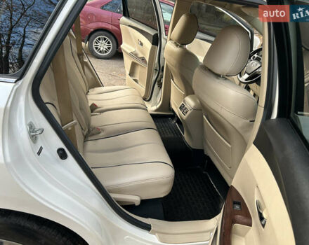 Білий Тойота Венза, об'ємом двигуна 3.46 л та пробігом 240 тис. км за 15300 $, фото 16 на Automoto.ua