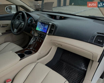 Білий Тойота Венза, об'ємом двигуна 2.7 л та пробігом 125 тис. км за 14700 $, фото 8 на Automoto.ua