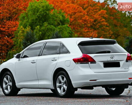 Белый Тойота Венза, объемом двигателя 2.7 л и пробегом 127 тыс. км за 15300 $, фото 3 на Automoto.ua