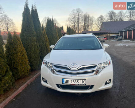 Белый Тойота Венза, объемом двигателя 3.5 л и пробегом 230 тыс. км за 13000 $, фото 2 на Automoto.ua