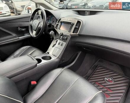 Белый Тойота Венза, объемом двигателя 2.67 л и пробегом 118 тыс. км за 17700 $, фото 24 на Automoto.ua