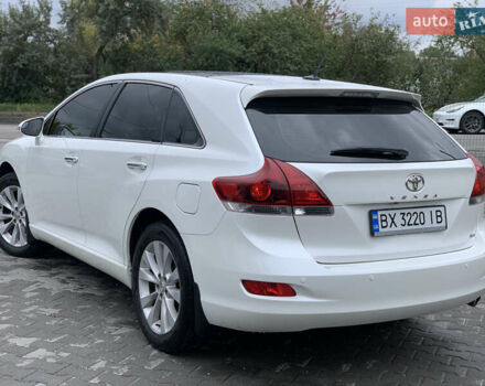 Белый Тойота Венза, объемом двигателя 2.7 л и пробегом 143 тыс. км за 17299 $, фото 4 на Automoto.ua