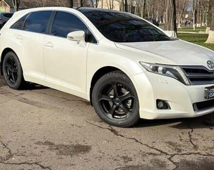 Белый Тойота Венза, объемом двигателя 2.7 л и пробегом 137 тыс. км за 17000 $, фото 3 на Automoto.ua